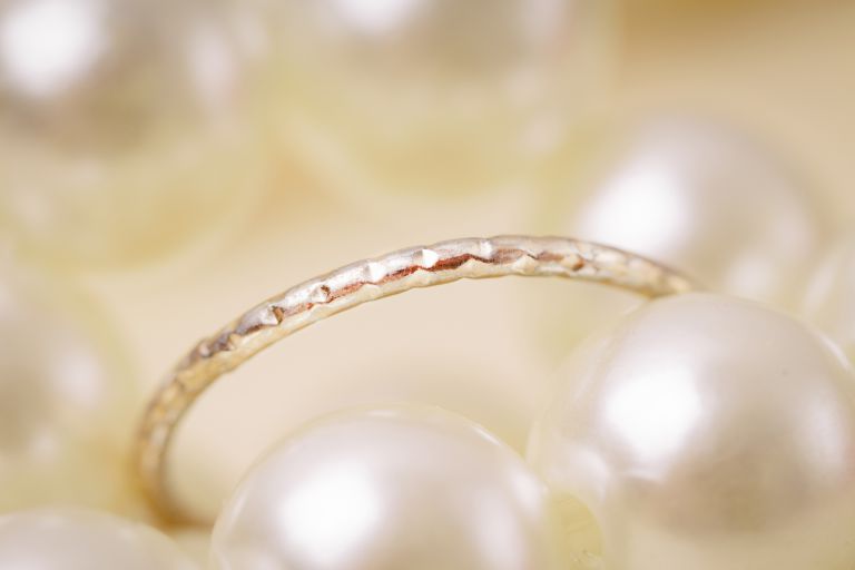 高価な金を手放す前に知っておくべきおすすめの買取方法